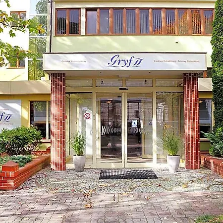 Osrodek Wypoczynkowy Gryf Ii 3* 코워브제크