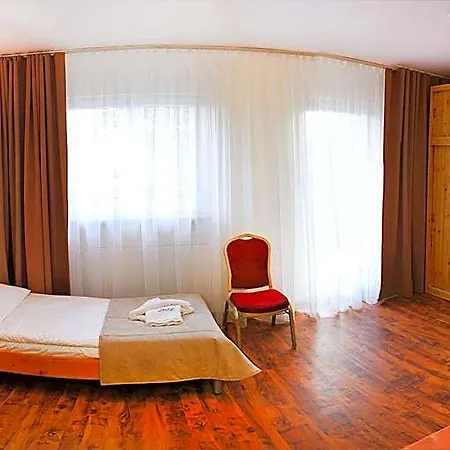 Osrodek Wypoczynkowy Gryf Ii 3*